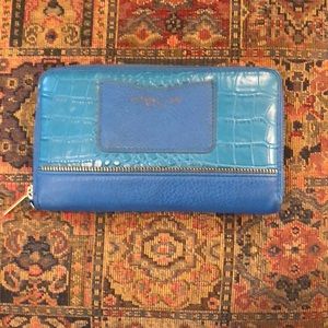 OLIVIA AND JOY BLUE WALLET